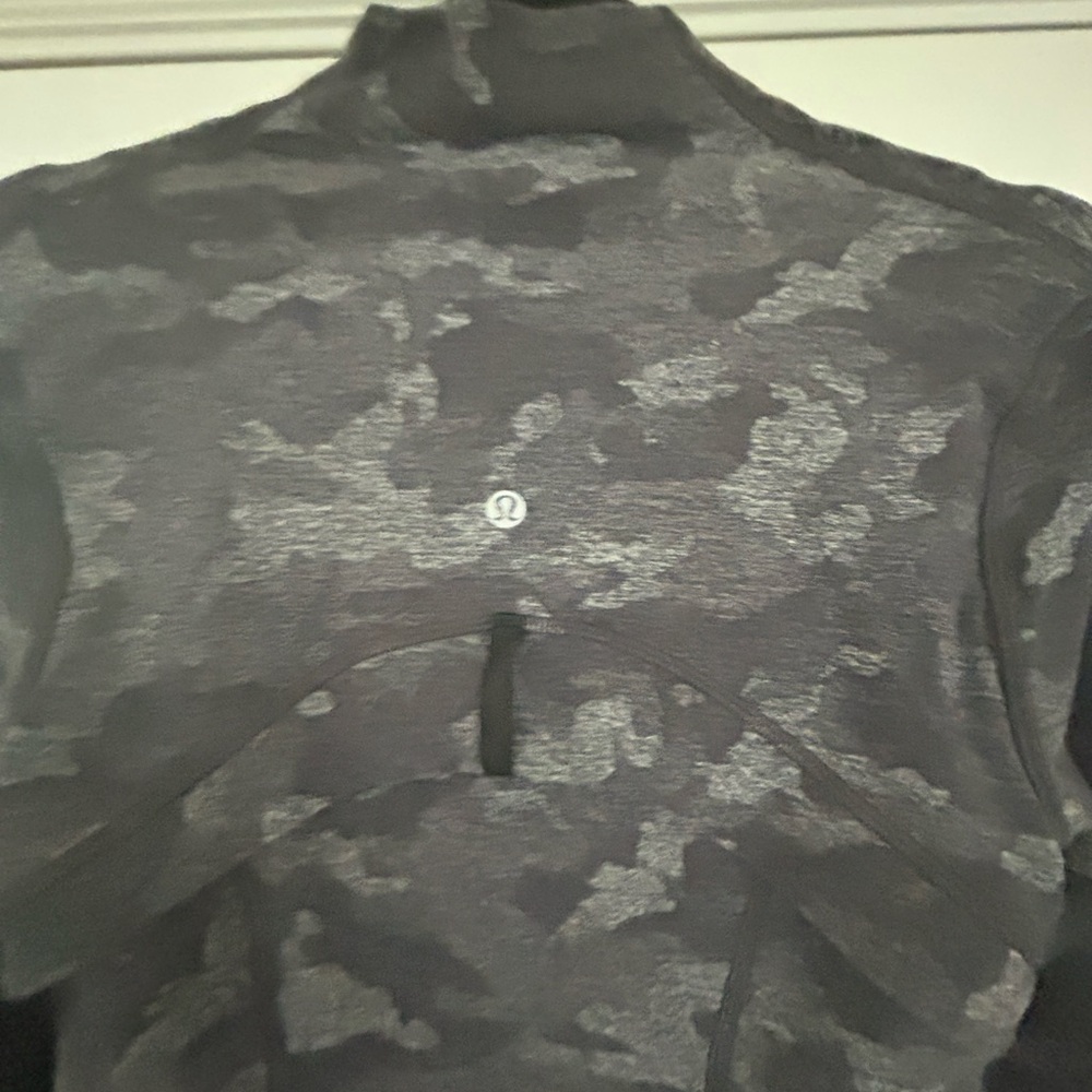 lululemon athletica Define Jacket Incognito Camo HTR Black, Sz 6, EUC - Picture 7 of 8